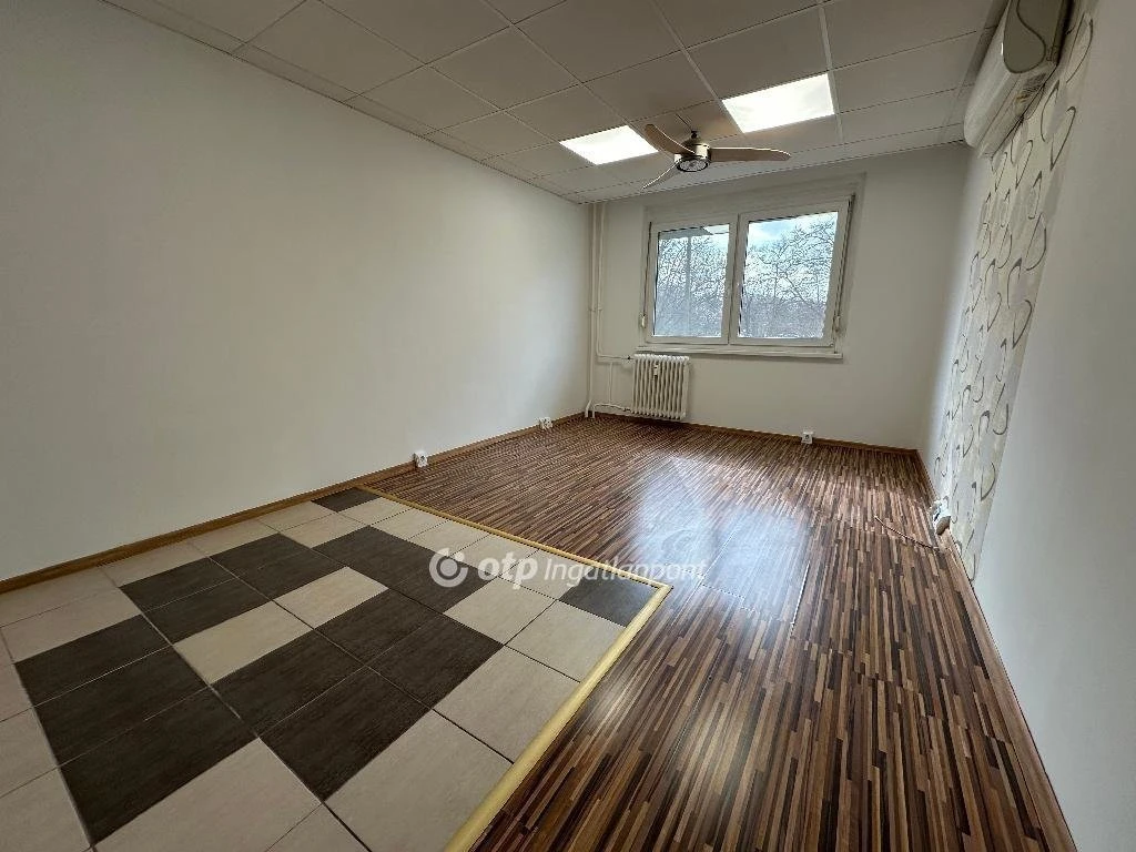 Eladó Lakás, Nyíregyháza