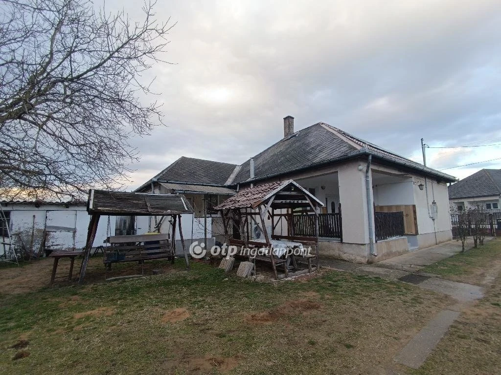 Eladó Ház, Nyírmada