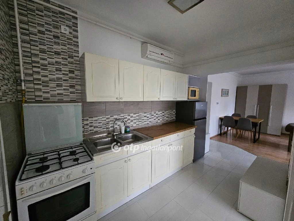 Eladó Lakás, Nyíregyháza