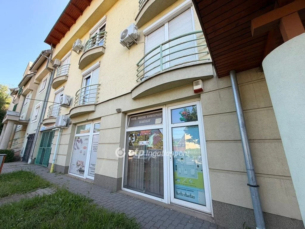 Eladó Üzlethelyiség, Nyíregyháza