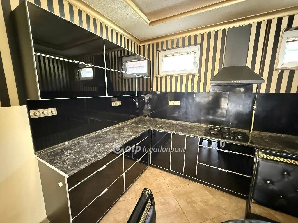 Kiadó Ház, Nyíregyháza