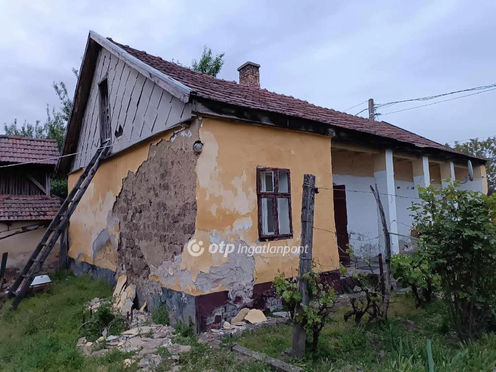 Eladó ház, Hajdúnánáson telek árban!