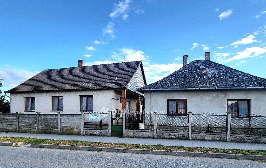 For sale house, Mikepércs, Orosz István utca