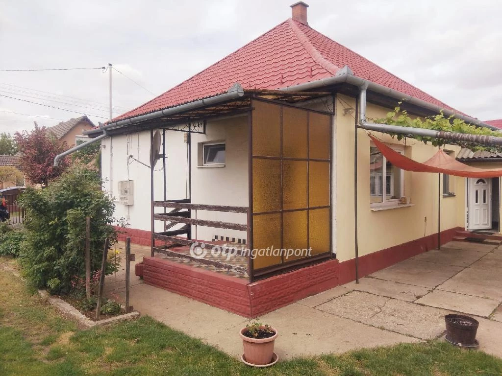 Eladó Ház, Hajdúhadház
