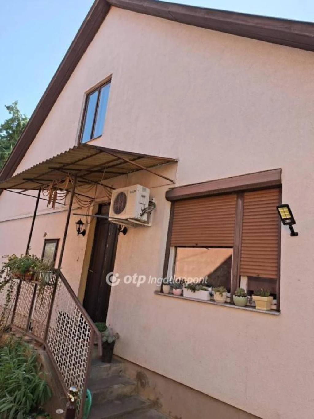 Eladó ház, Tiszavasváriban városközpontban!