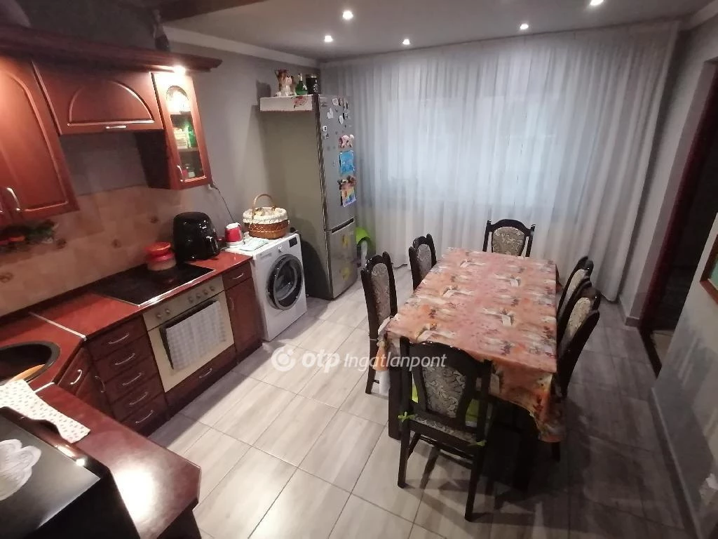 For sale panel flat, Debrecen