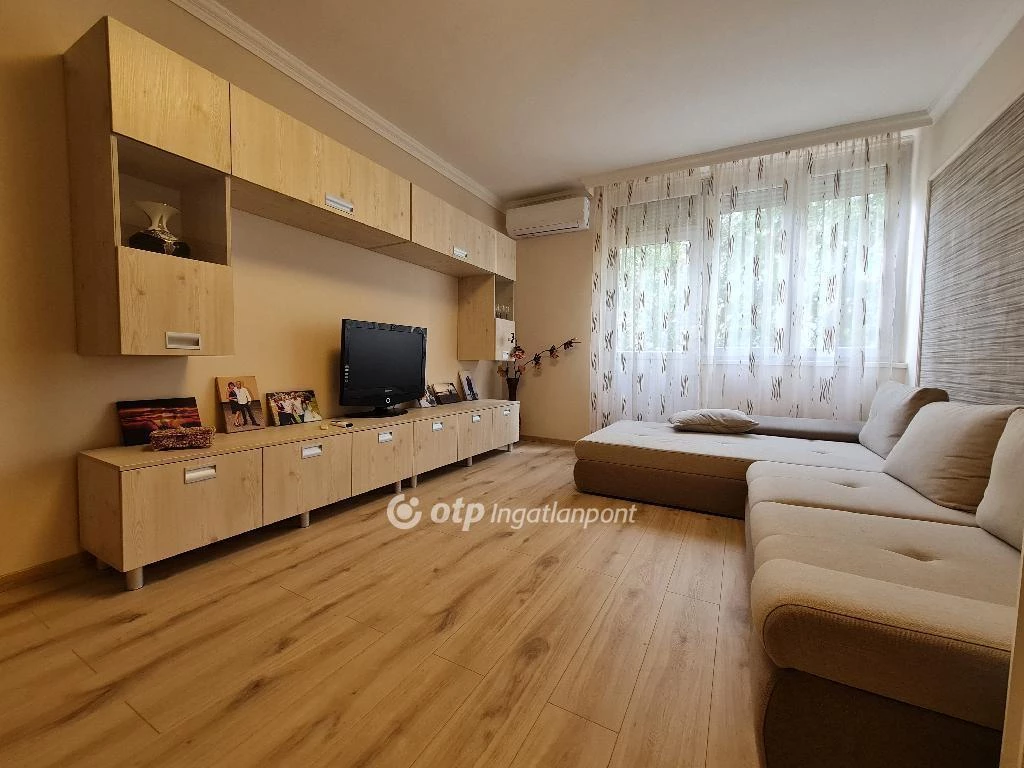 c3-1-name c2-20-name, Hajdúszoboszló