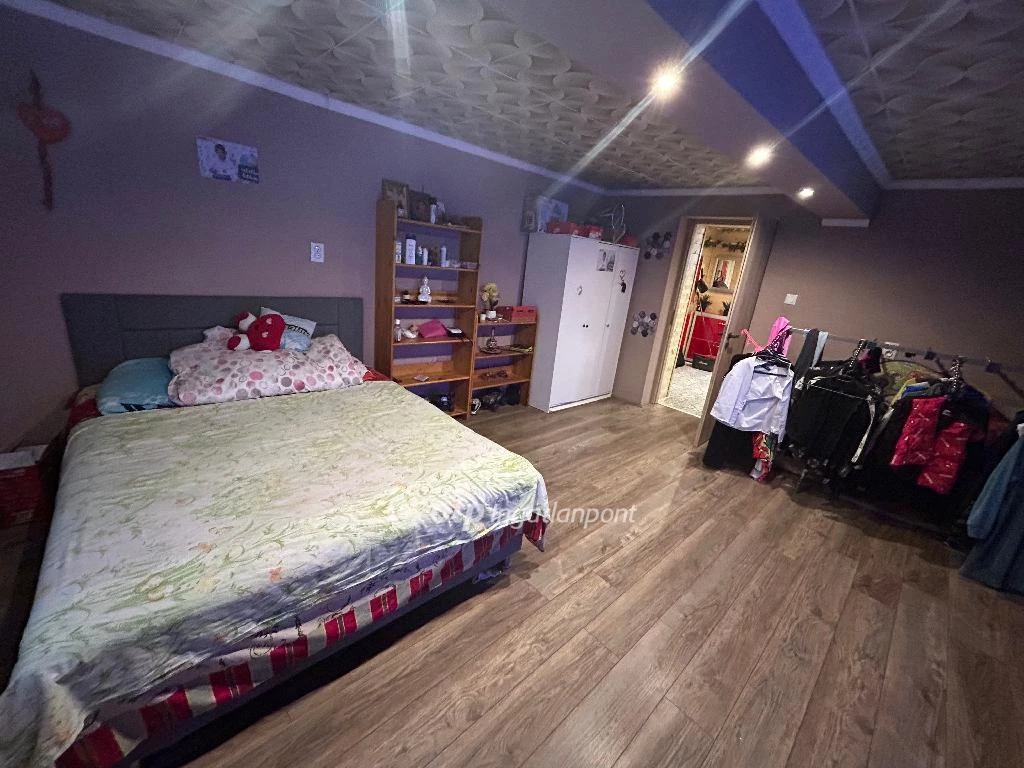 Eladó Ház, Báránd