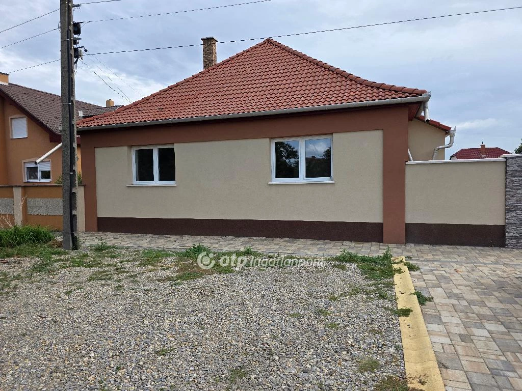 Eladó Lakás, Berettyóújfalu