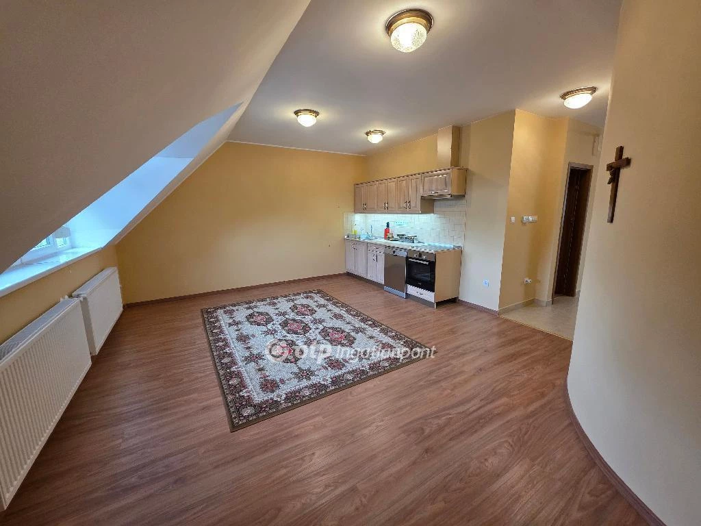 Eladó Lakás, Hajdúszoboszló