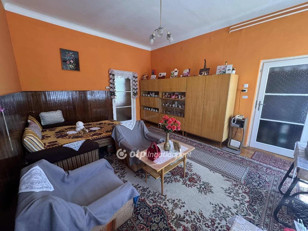 c3-1-name c2-5-name, Debrecen