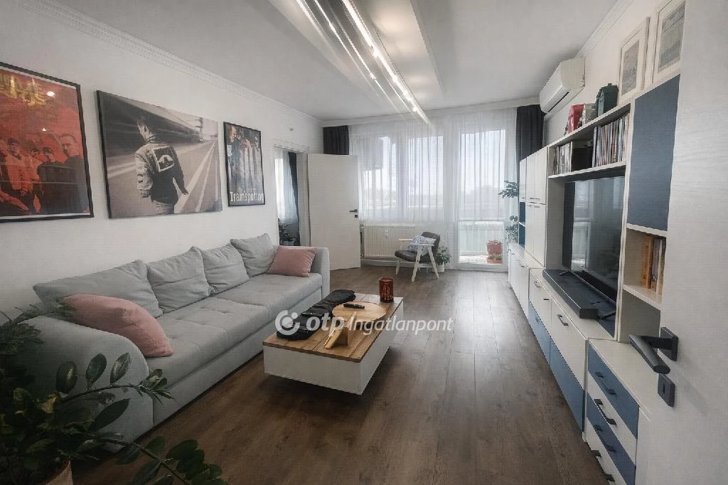 For sale panel flat, Debrecen