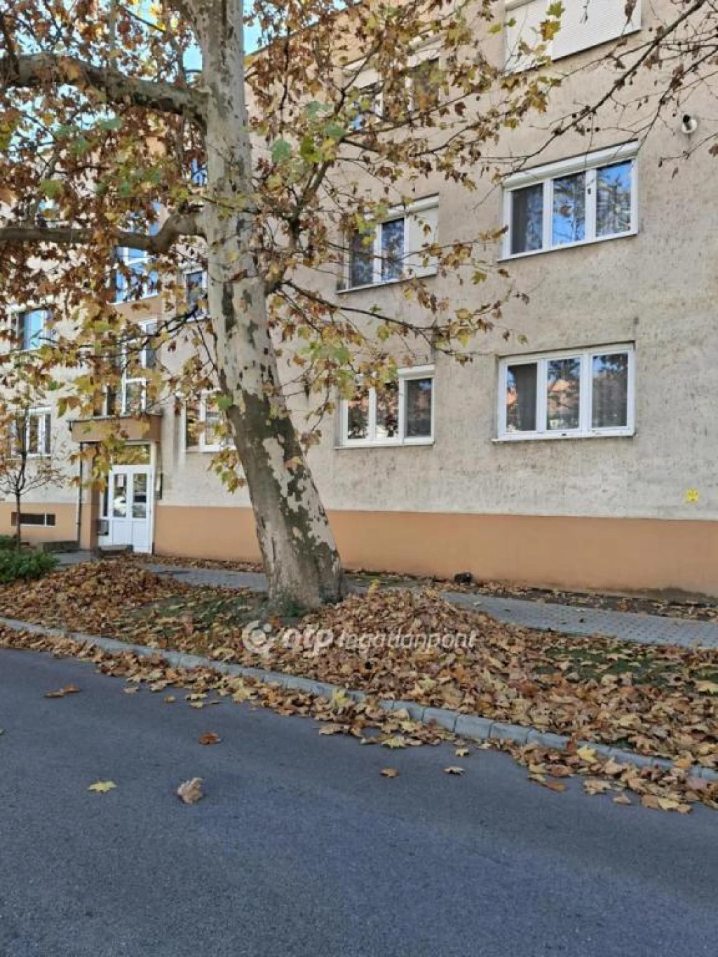 Eladó Lakás, Hajdúböszörmény