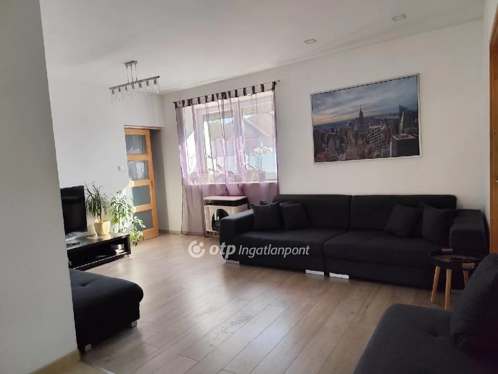 Eladó ház, Hajdúnánáson