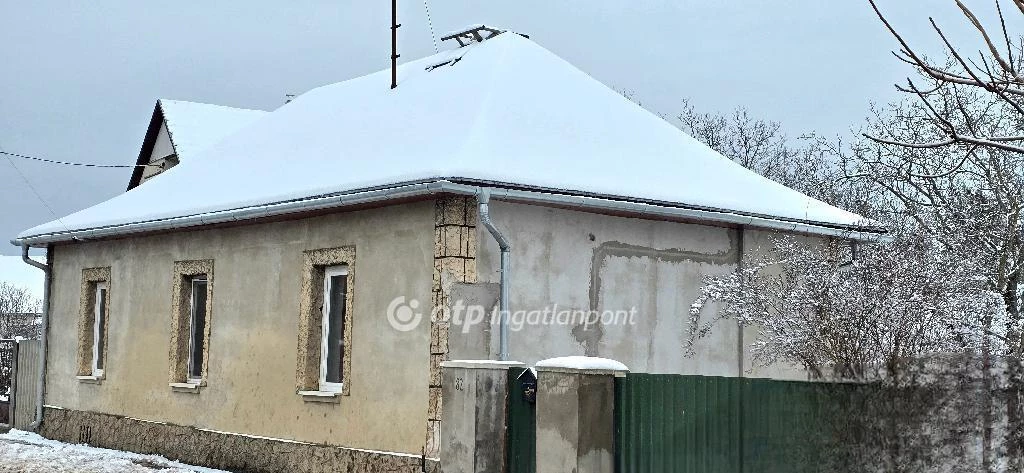 Eladó Ház, Mikepércs