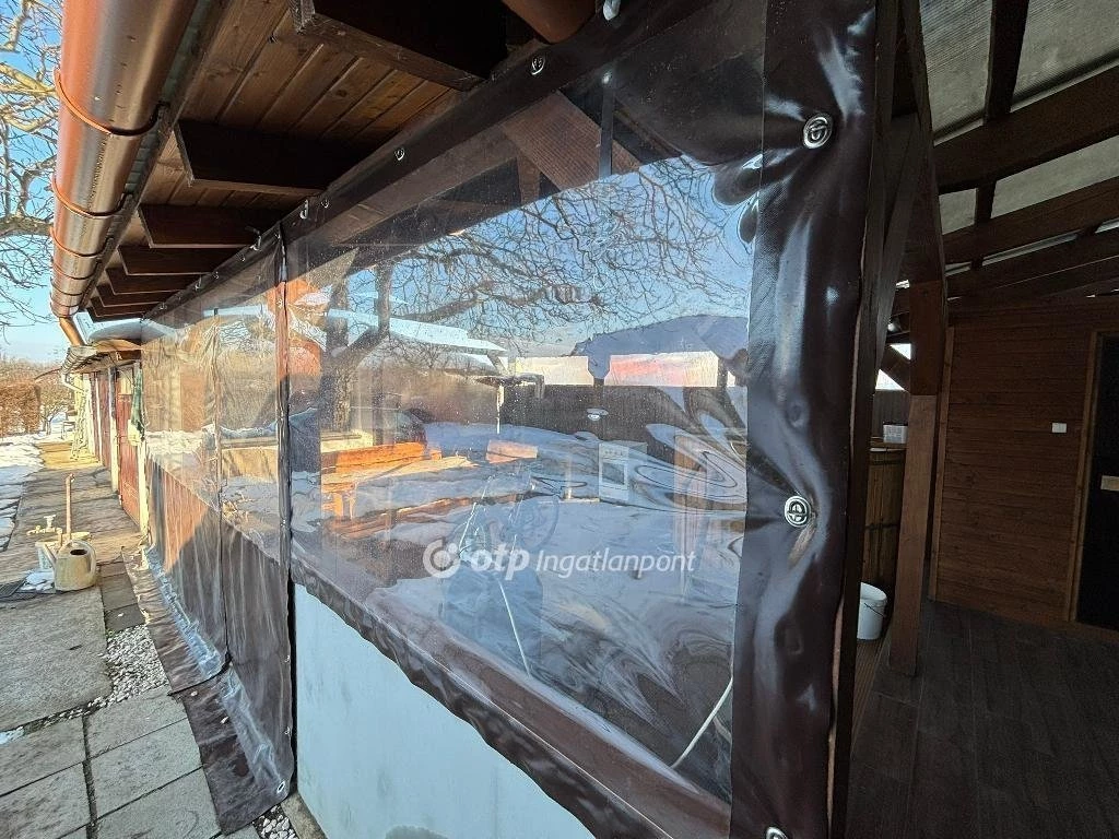 Eladó Ház, Téglás