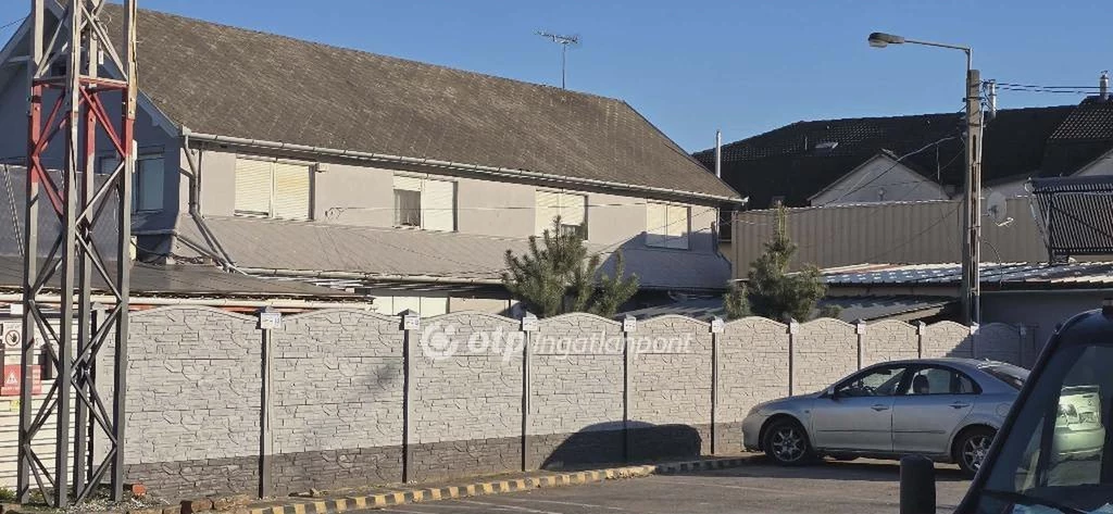 Eladó Ház, Mikepércs