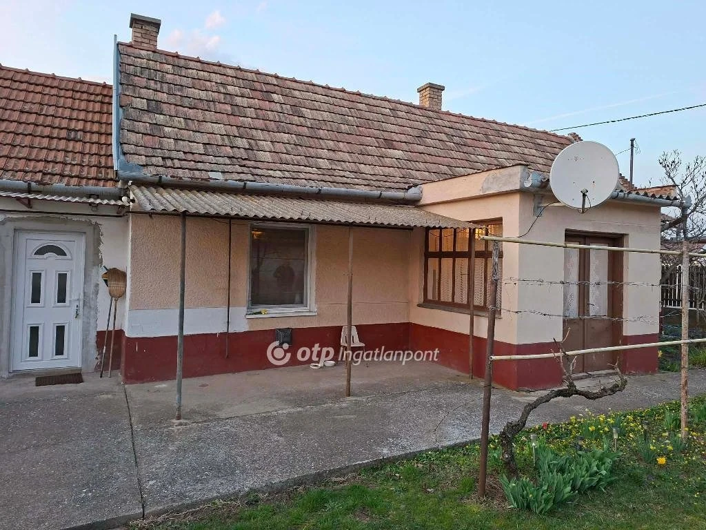 c3-1-name c2-1-name, Hajdúböszörmény