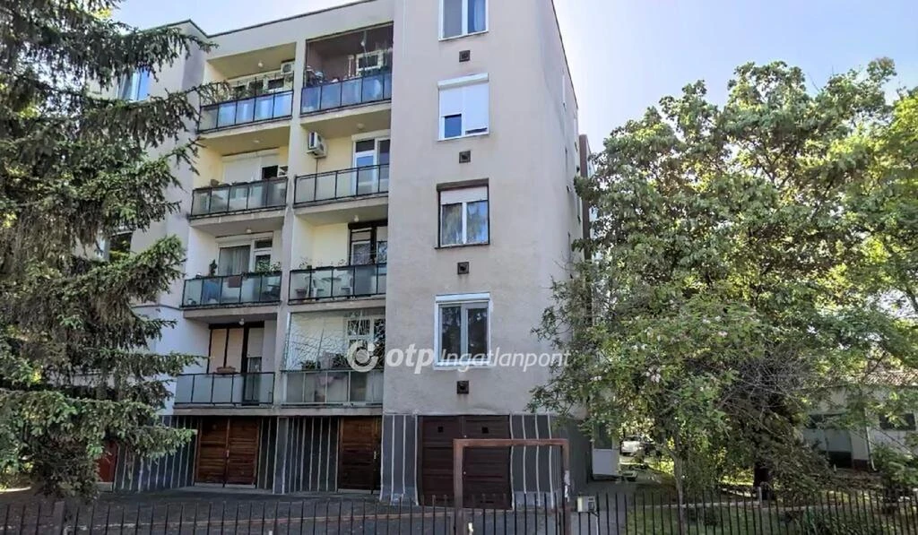 Eladó Lakás, Debrecen