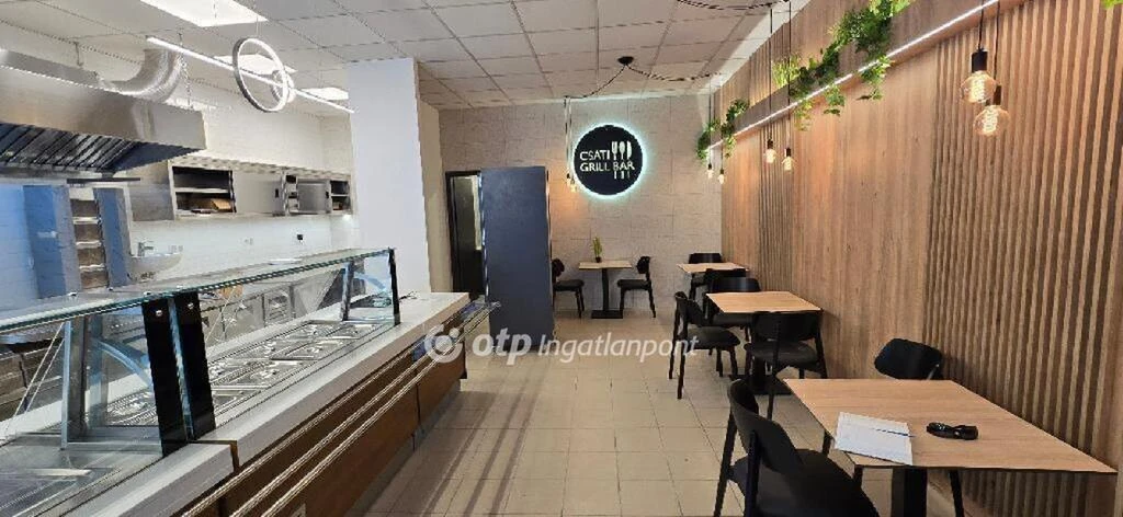 Kiadó Étterem, Hajdúböszörmény