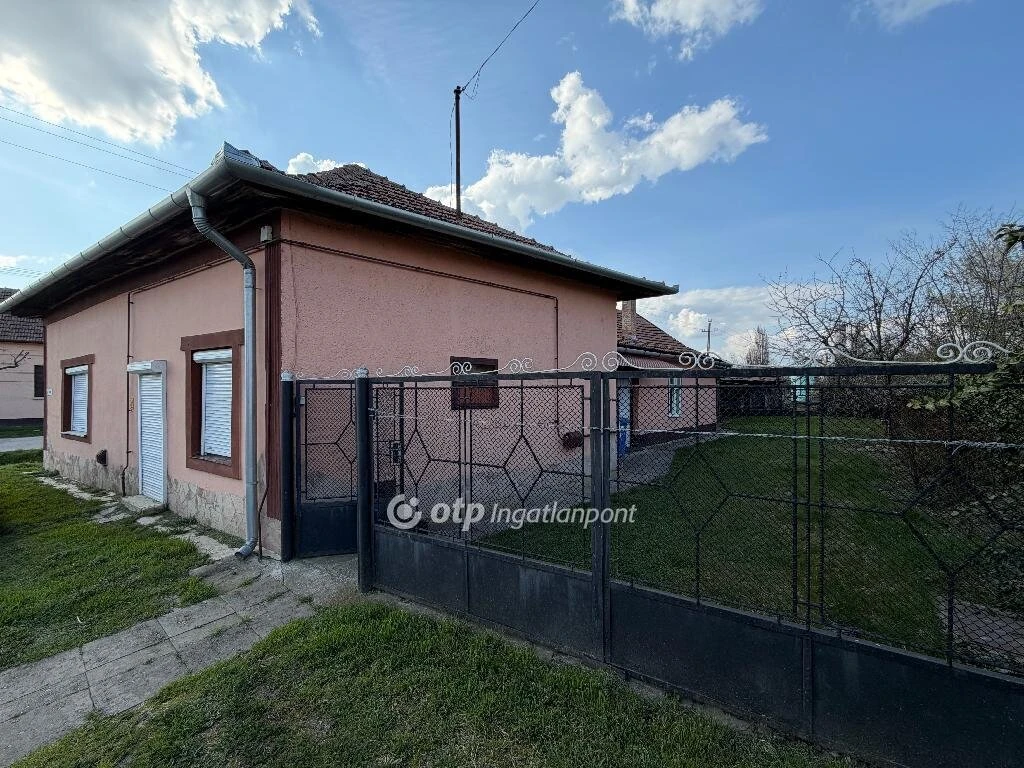 Eladó Ház, Komádi