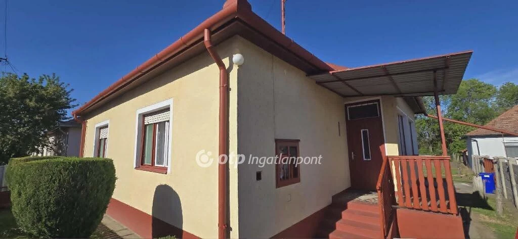 Eladó Ház, Derecske