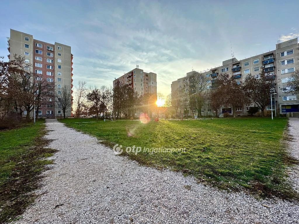 Eladó Lakás, Debrecen