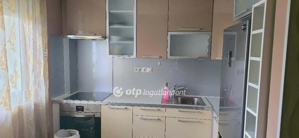 c3-2-name c2-19-name, Debrecen