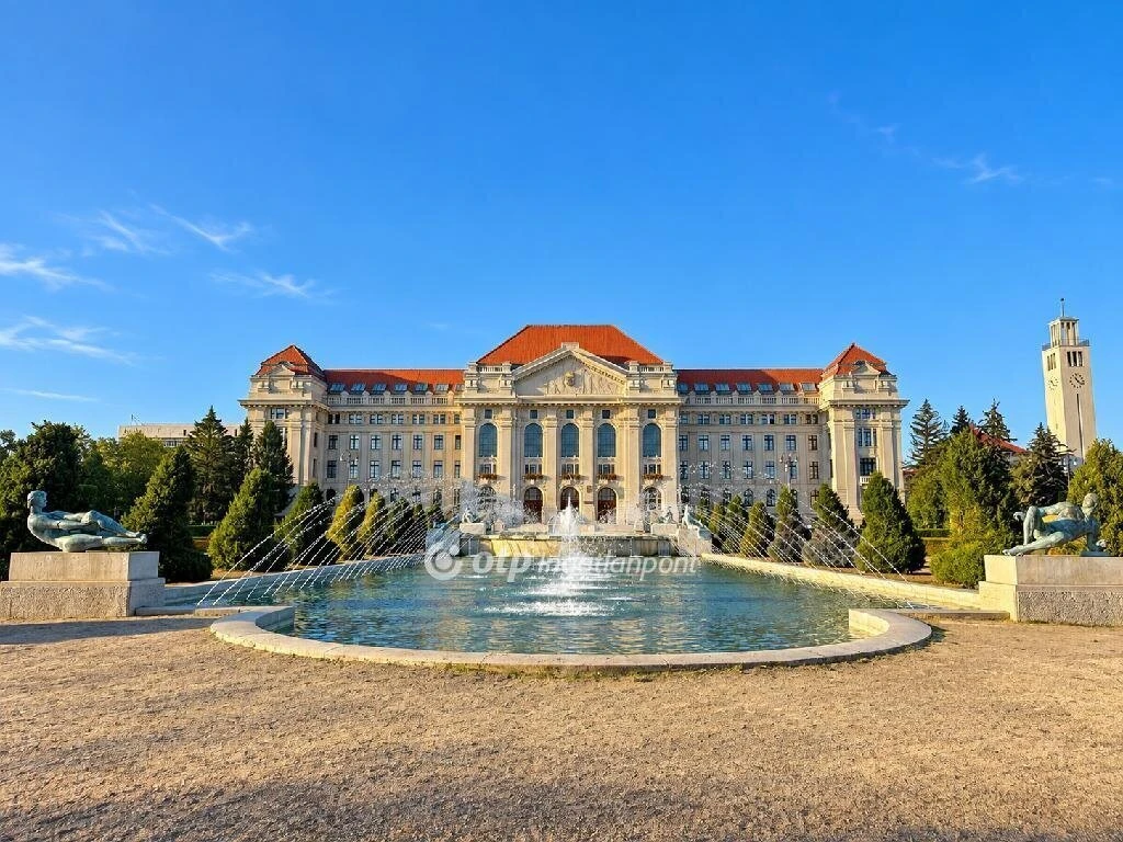 Eladó Lakás, Debrecen