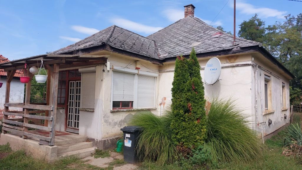 For sale house, Besnyő