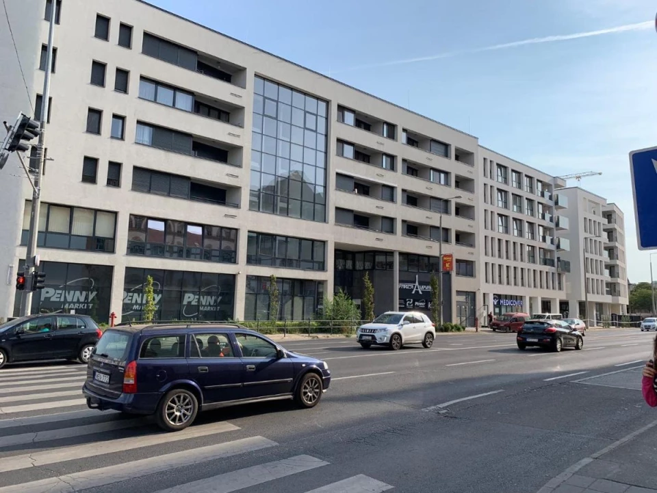 Kiadó egyedi garázs, Debrecen, Péterfia utca