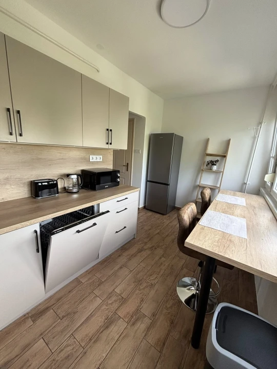 Kiadó társasházi lakás, Debrecen, Poroszlay út