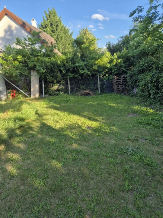Eladó téglalakás, Hegyeshalom