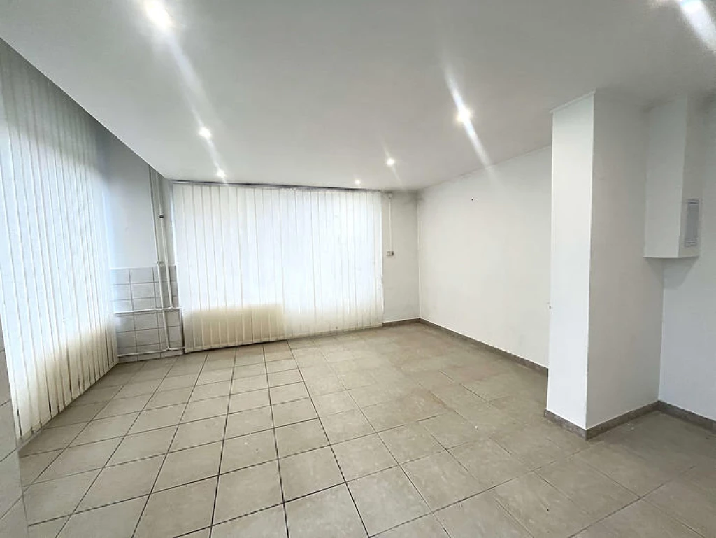 For rent store, Budapest III. kerület, Óbuda