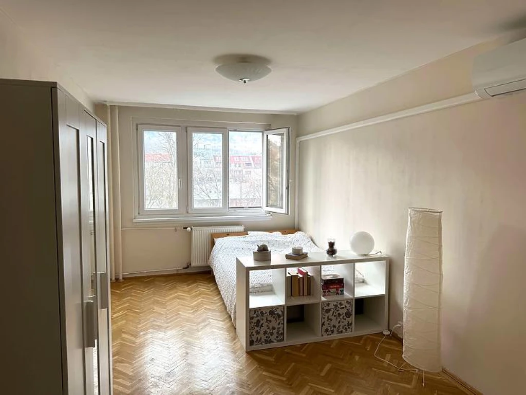 c3-1-name c2-20-name, Budapest III. kerület, Óbuda