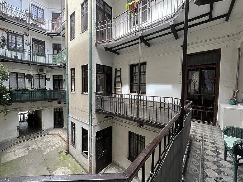 Eladó téglalakás, Budapest III. kerület, Óbuda