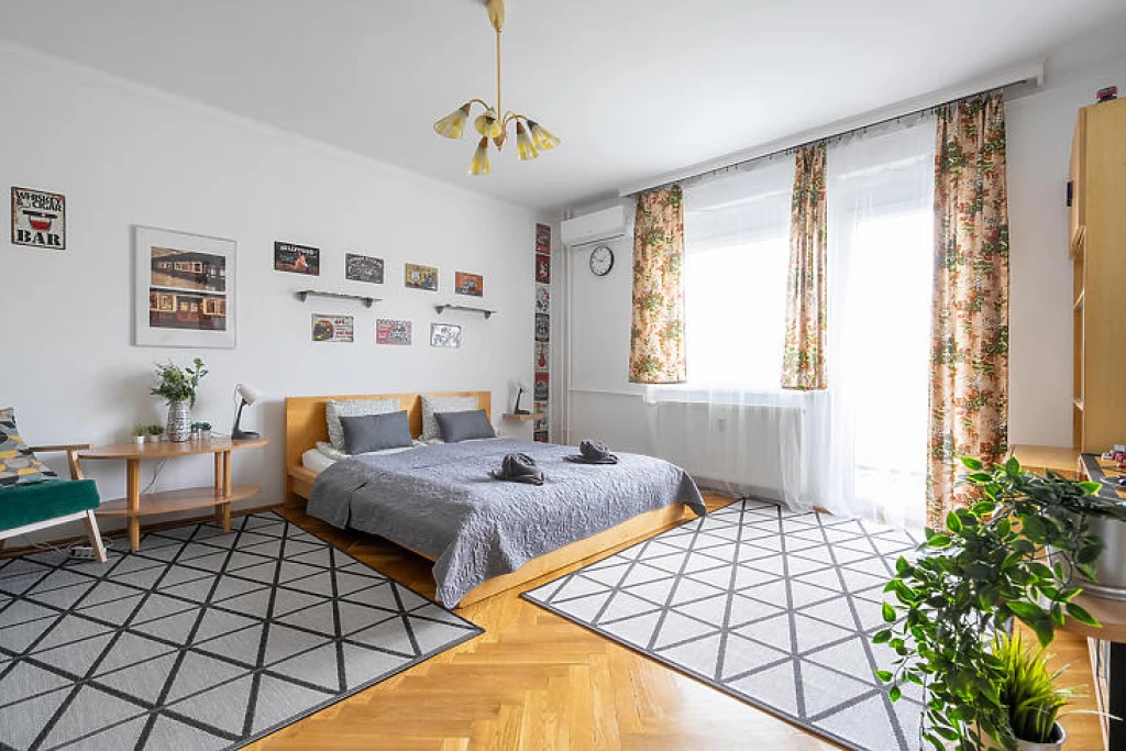 For sale brick flat, Budapest XIII. kerület, Újlipótváros