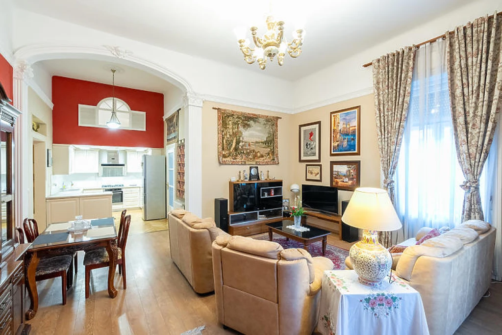 c3-1-name c2-19-name, Budapest XIII. kerület, Újlipótváros