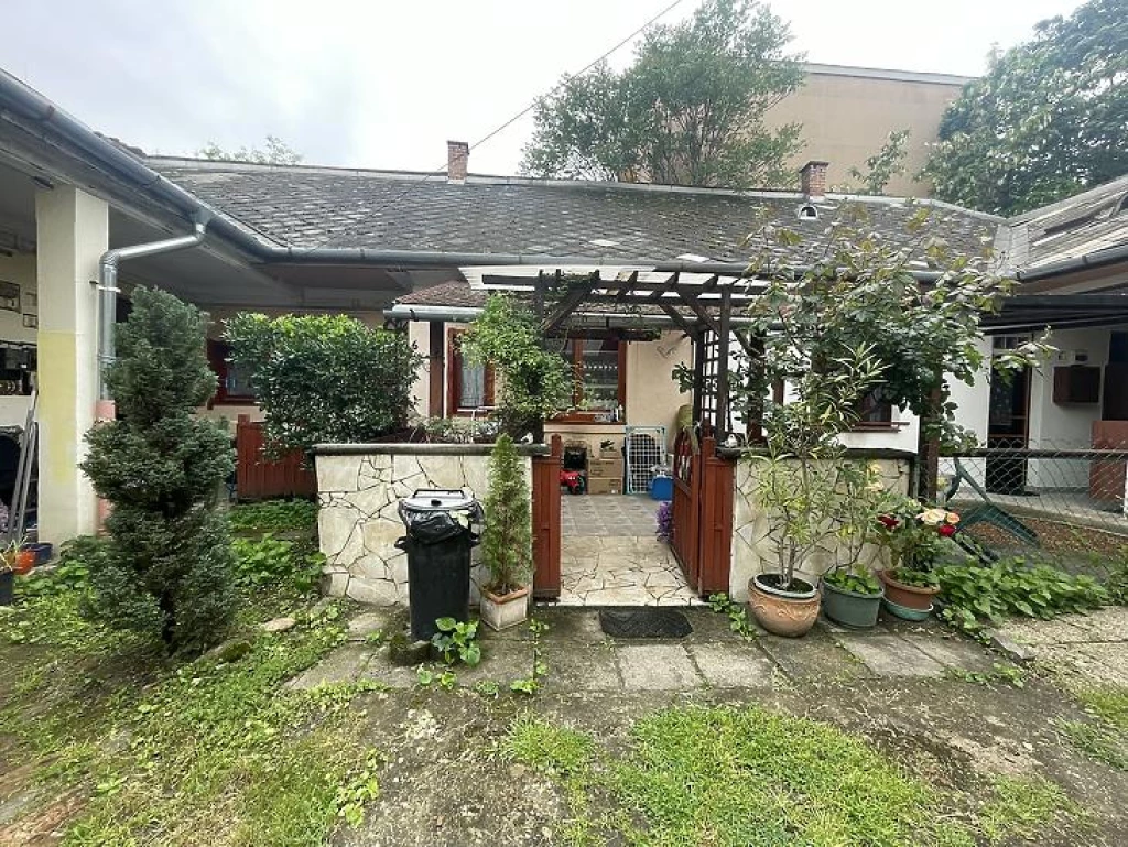 Eladó téglalakás, Budapest IV. kerület, Újpest