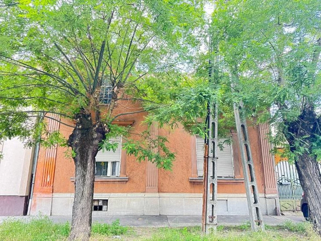 Eladó családi ház, Budapest IV. kerület, Újpest