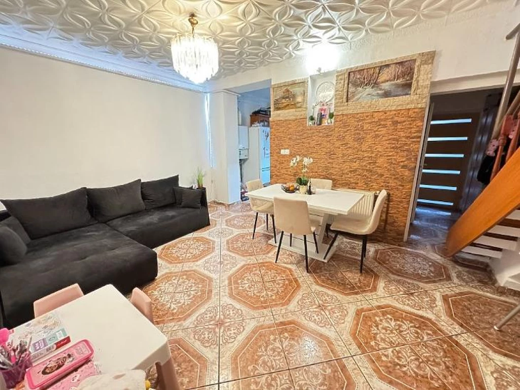 For sale semi-detached house, Budapest IV. kerület, Újpest