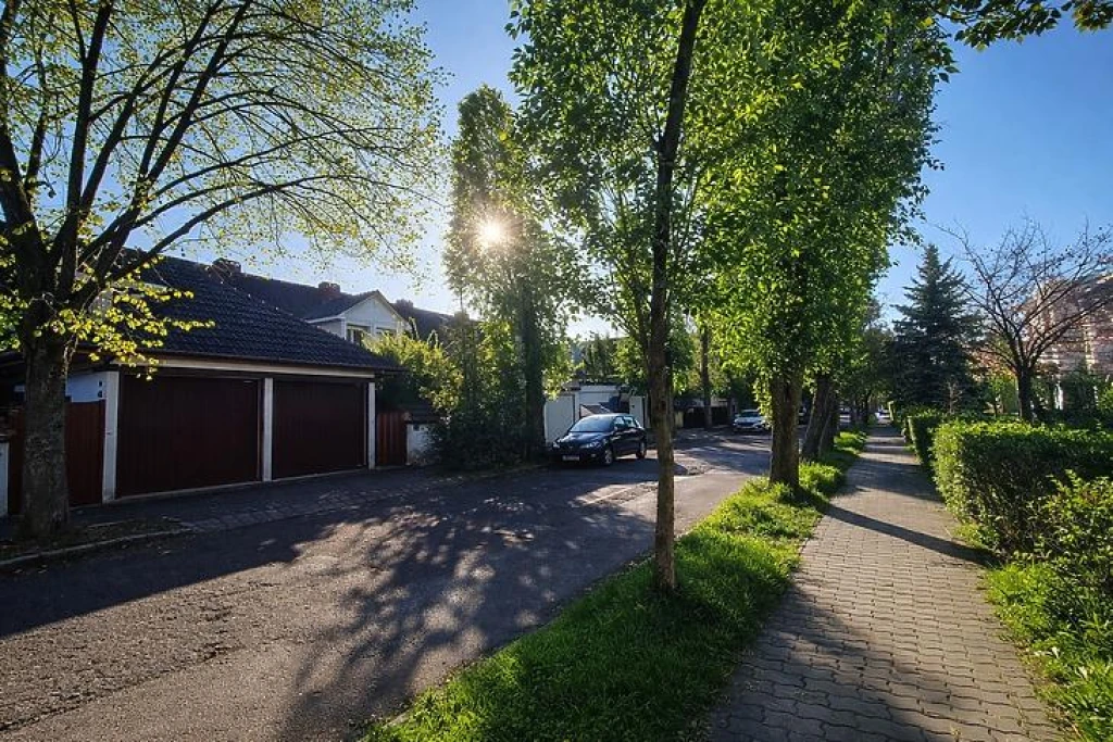 c3-1-name c2-82-name, Budapest IV. kerület, Megyer