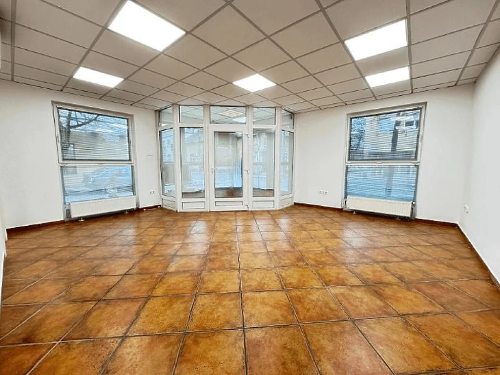 For sale store, Budapest IV. kerület, Újpest