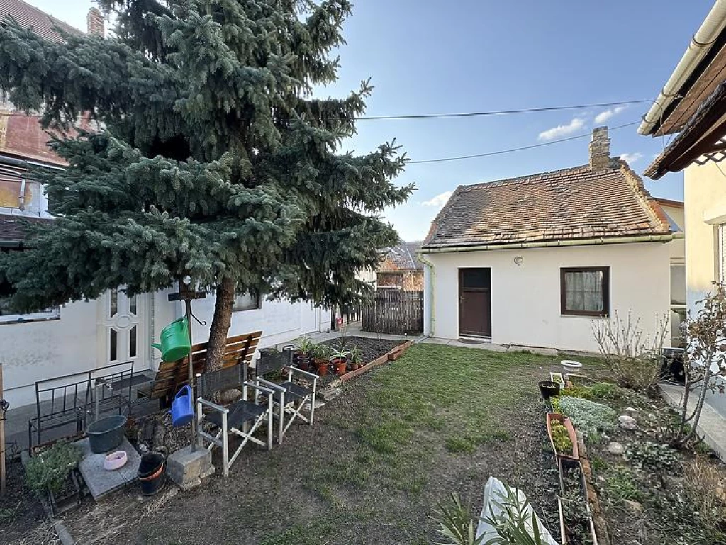 Eladó téglalakás, Budapest IV. kerület, Újpest