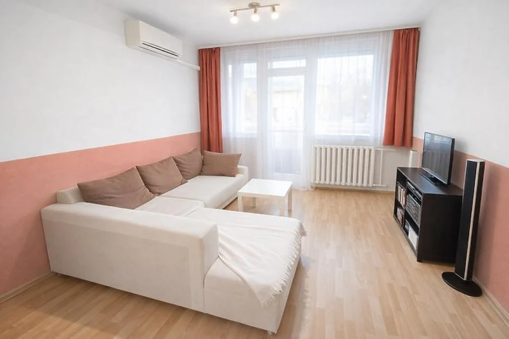 c3-1-name c2-20-name, Budapest IV. kerület, Újpest