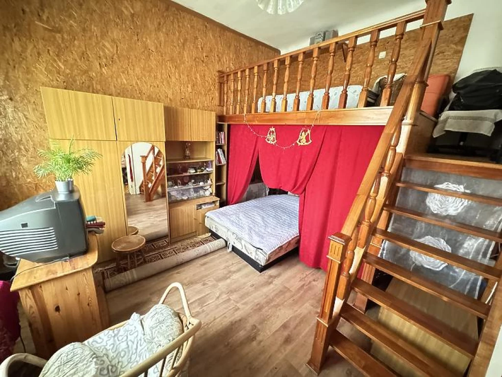 c3-1-name c2-19-name, Budapest IV. kerület, Újpest