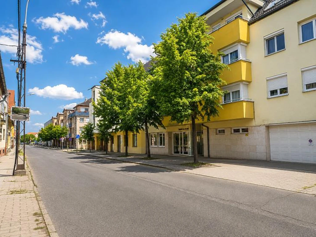 Kiadó teremgarázs, Budapest IV. kerület, Újpest