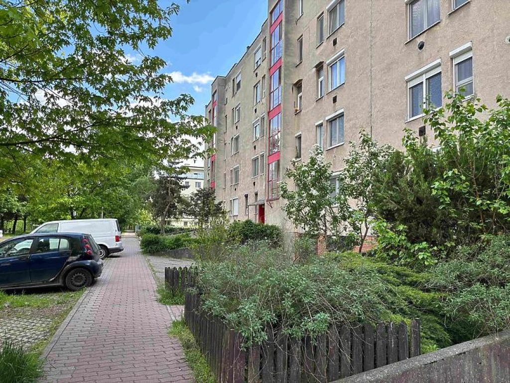 Eladó egyedi garázs, Budapest IV. kerület, Megyer