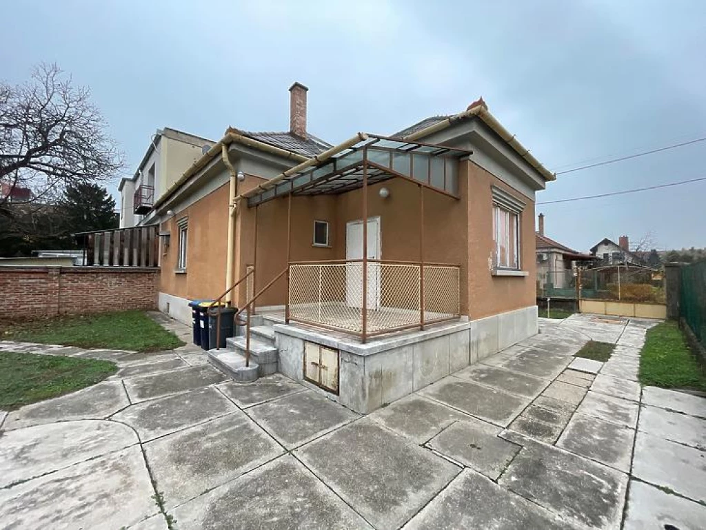 c3-1-name c2-1-name, Budapest IV. kerület, Újpest