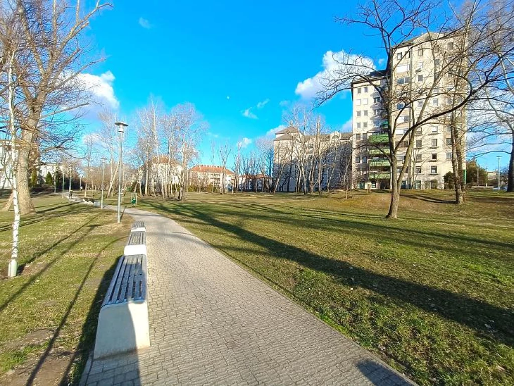 Eladó panellakás, Budapest IV. kerület, Káposztásmegyer